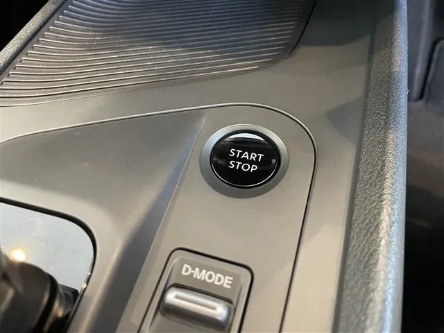 ニッサン　ノート