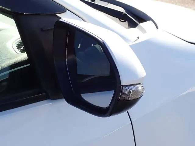 ヤリス（トヨタ）の車両写真