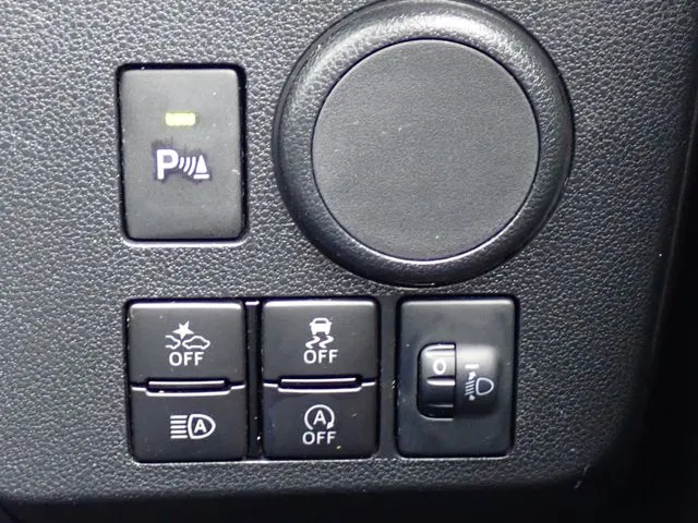 ミラ　イース（ダイハツ）の車両写真