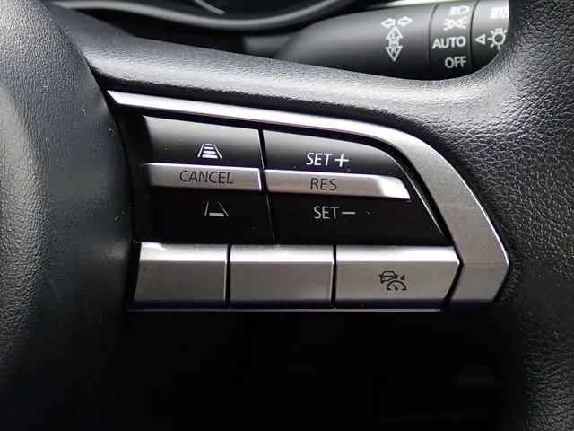 MAZDA3 セダン(マツダ)の車両写真