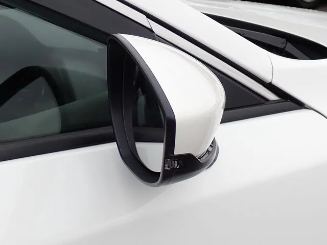 MAZDA3 セダン(マツダ)の車両写真