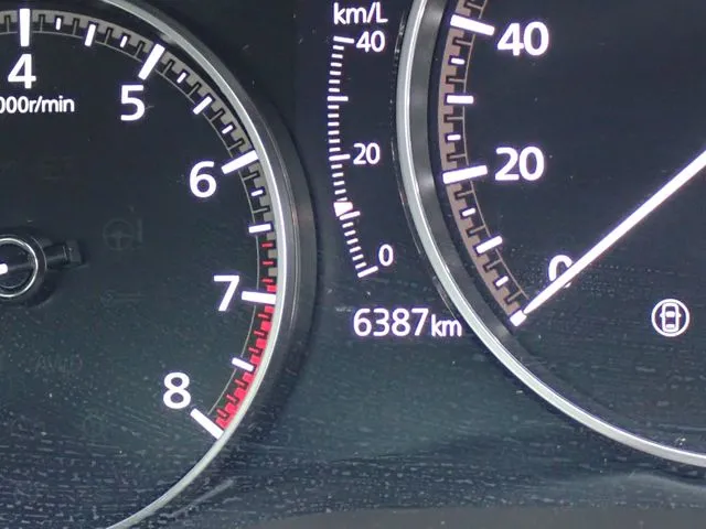 MAZDA3 セダン(マツダ)の車両写真