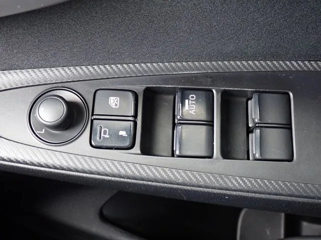 ＭＡＺＤＡ２（マツダ）の車両写真