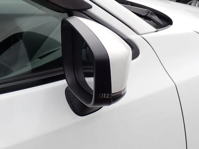 ＭＡＺＤＡ２（マツダ）の車両写真