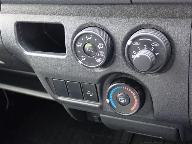 ハイエースバン 2WD(トヨタ)の車両写真