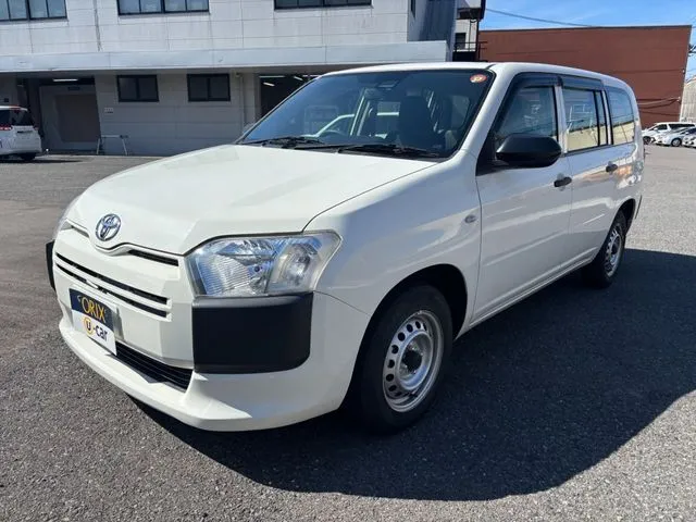 プロボックスバン 2WD(トヨタ)の車両写真