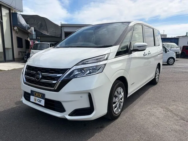 セレナ Sハイブリッド(ニッサン)の車両写真