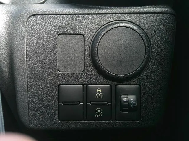ミラ イース(ダイハツ)の車両写真