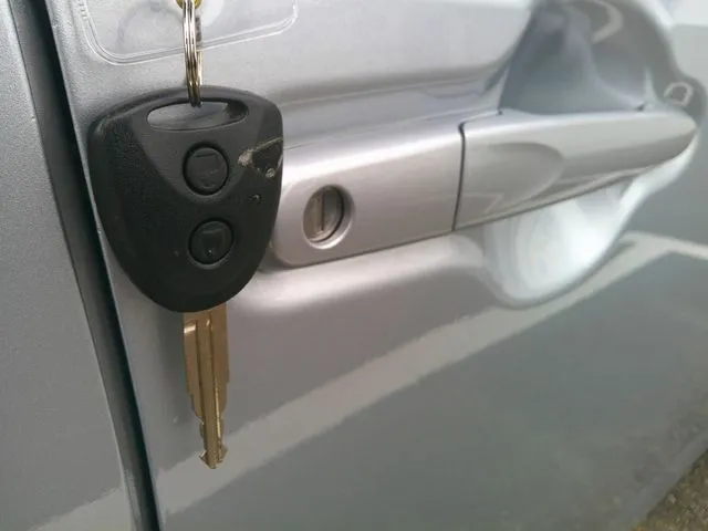 ミラ イース(ダイハツ)の車両写真