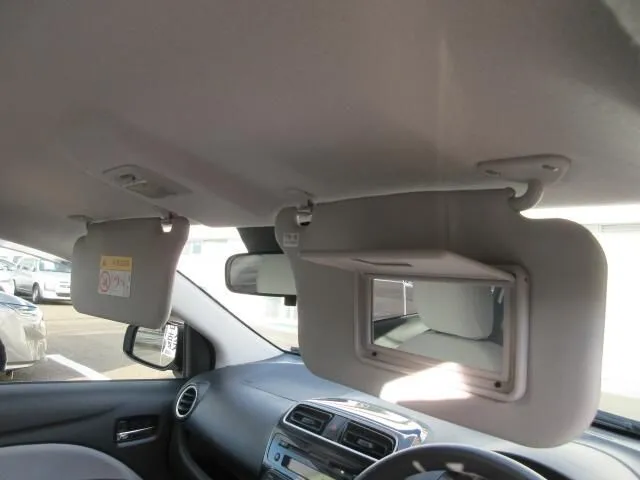 ミラージュHB(ミツビシ)の車両写真