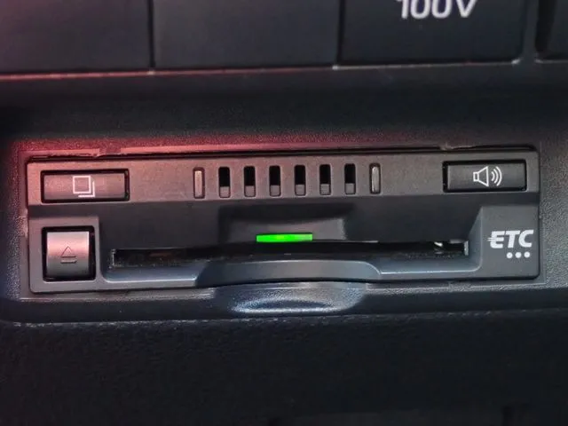 アクア(トヨタ)の車両写真