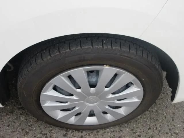 ムーヴ（ダイハツ）の車両写真