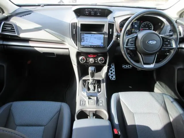 SUBARU XV ハイブリッド(スバル)の車両写真