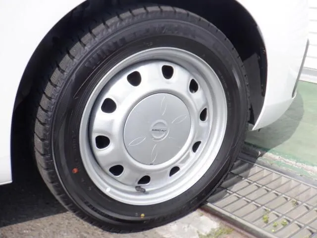 フィット　ｅ：ＨＥＶ（ホンダ）の車両写真