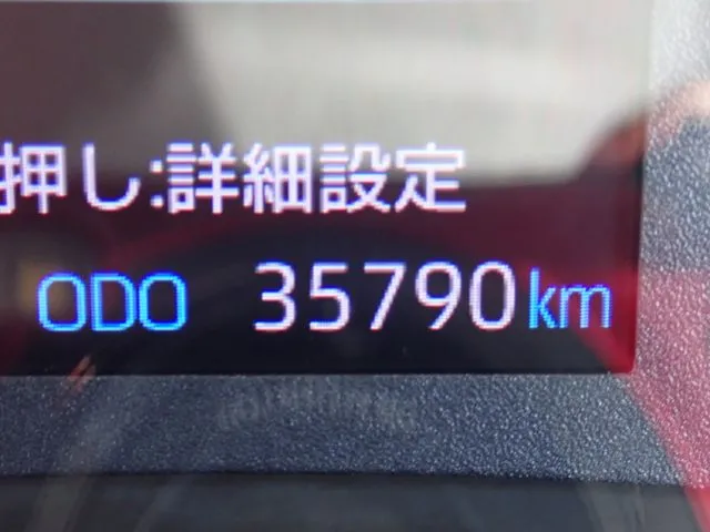 ヤリス(トヨタ)の車両写真
