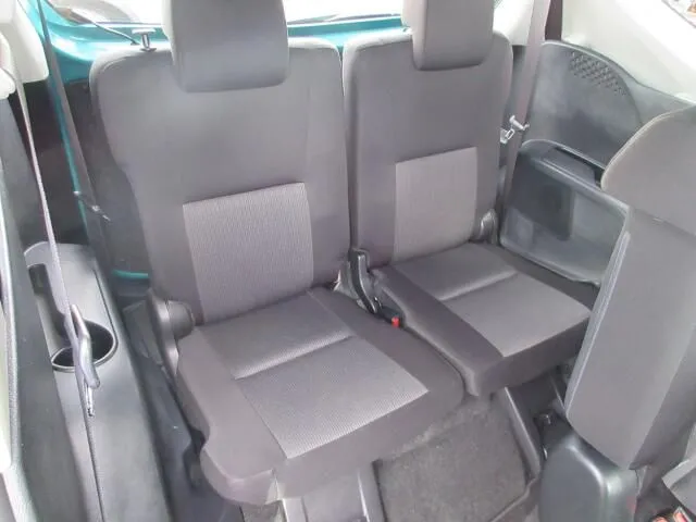 シエンタ(トヨタ)の車両写真