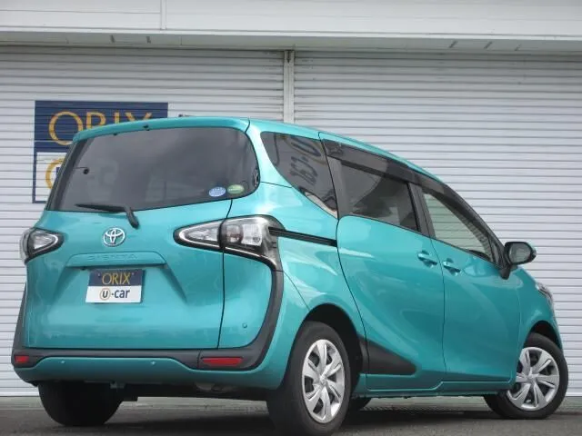 シエンタ(トヨタ)の車両写真