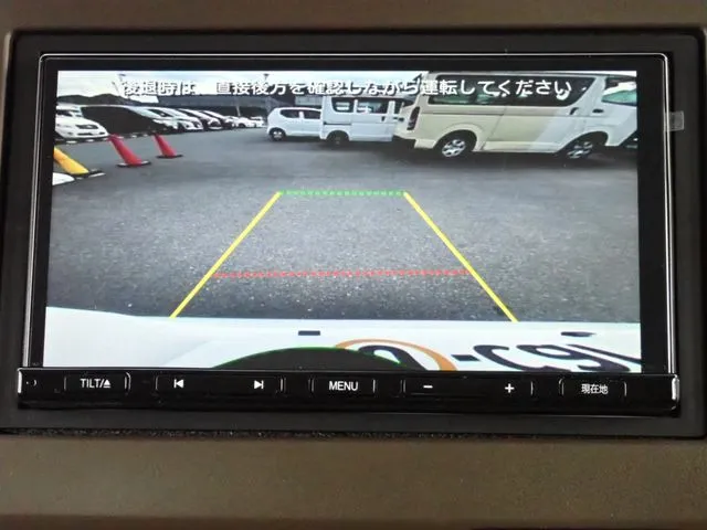 N BOX(ホンダ)の車両写真
