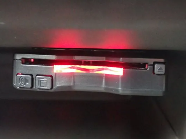 N BOX(ホンダ)の車両写真