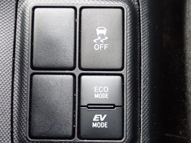 アクア（トヨタ）の車両写真