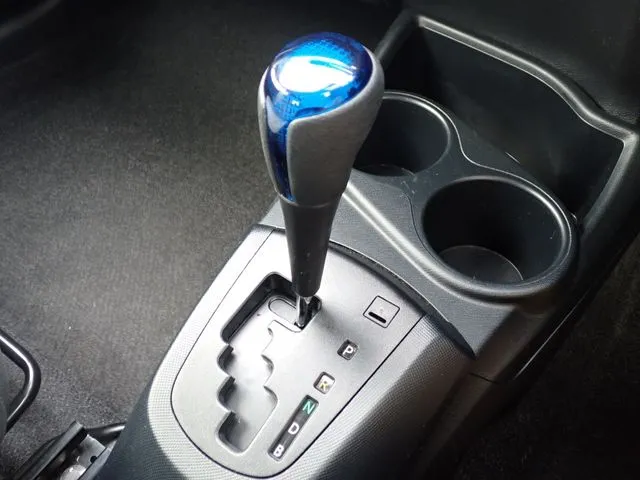 アクア（トヨタ）の車両写真