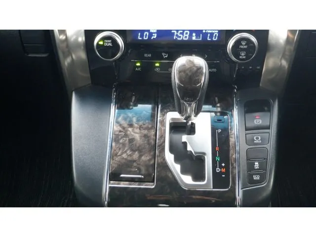 アルファード(トヨタ)の車両写真