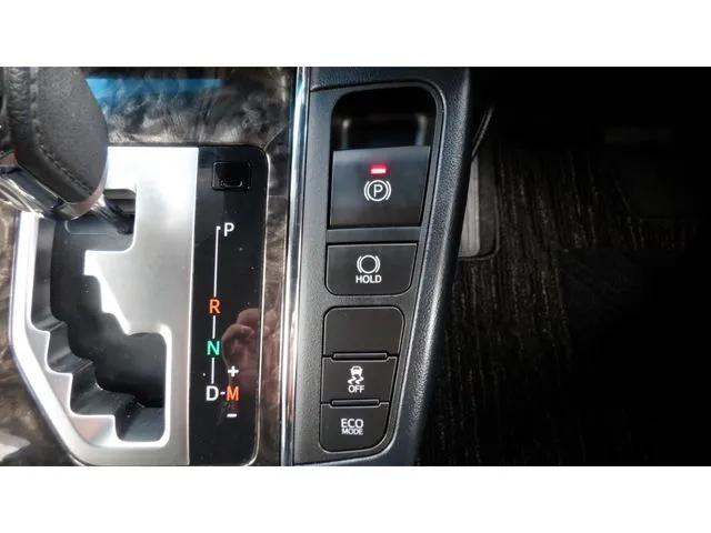 アルファード(トヨタ)の車両写真