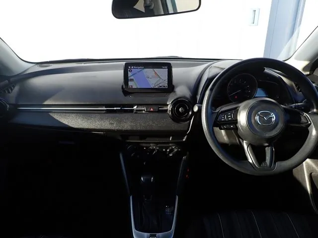 MAZDA2(マツダ)の車両写真