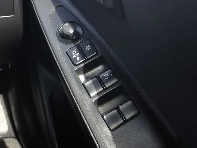 MAZDA2(マツダ)の車両写真