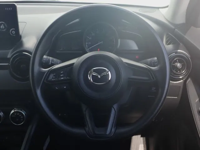 MAZDA2(マツダ)の車両写真