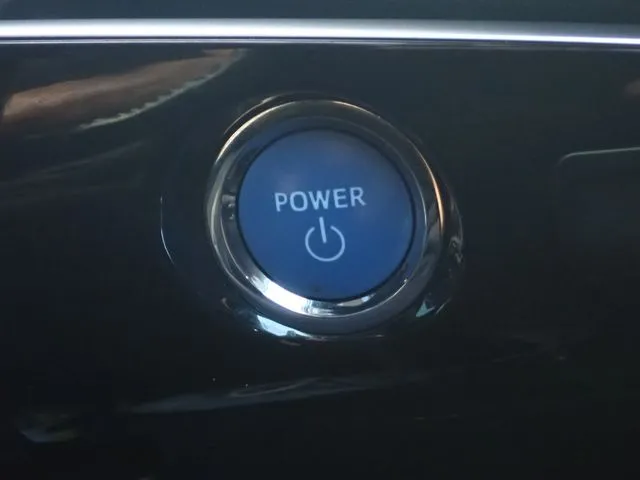 プリウス(トヨタ)の車両写真