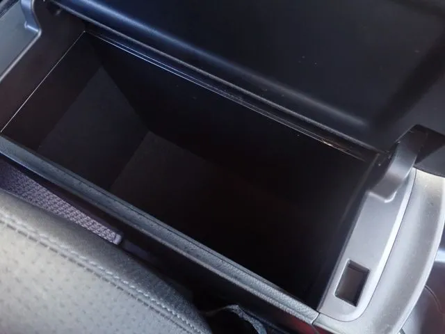 プリウス(トヨタ)の車両写真
