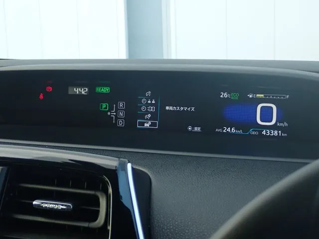 プリウス(トヨタ)の車両写真