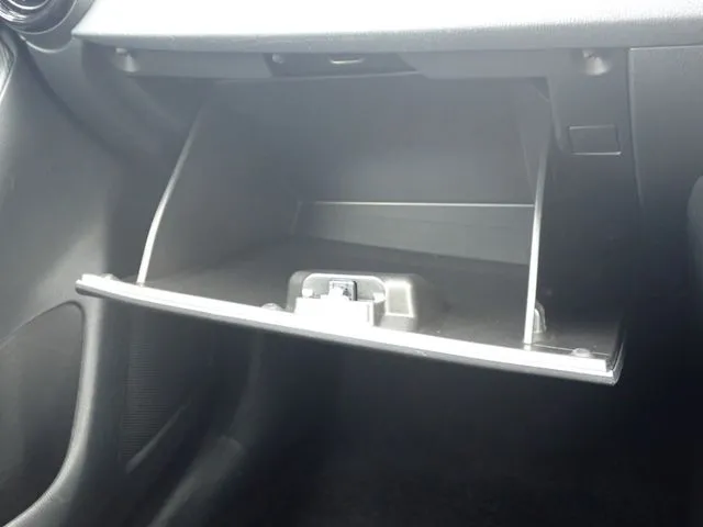MAZDA2(マツダ)の車両写真