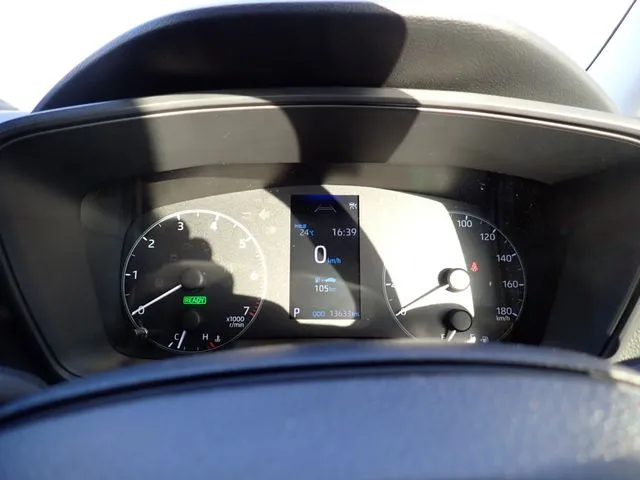 カローラ セダン ハイブリッド(トヨタ)の車両写真