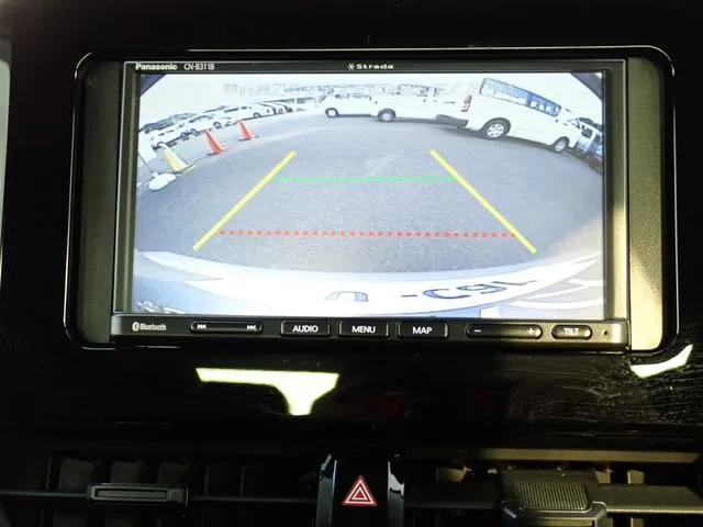 カローラ セダン ハイブリッド(トヨタ)の車両写真