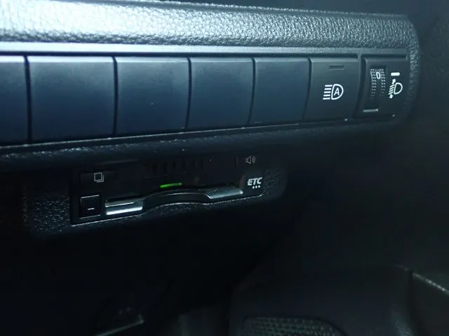 カローラ ツーリング(トヨタ)の車両写真