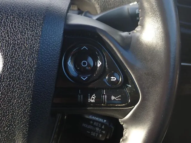 プリウス(トヨタ)の車両写真