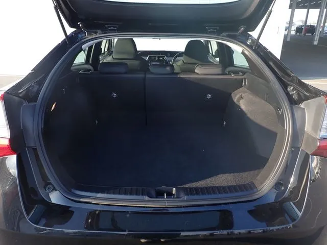 プリウス(トヨタ)の車両写真