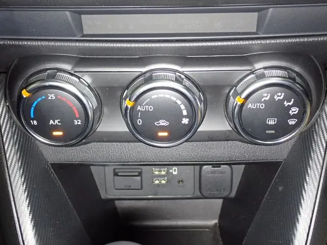 マツダ　ＭＡＺＤＡ２