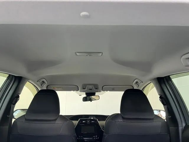 プリウス(トヨタ)の車両写真