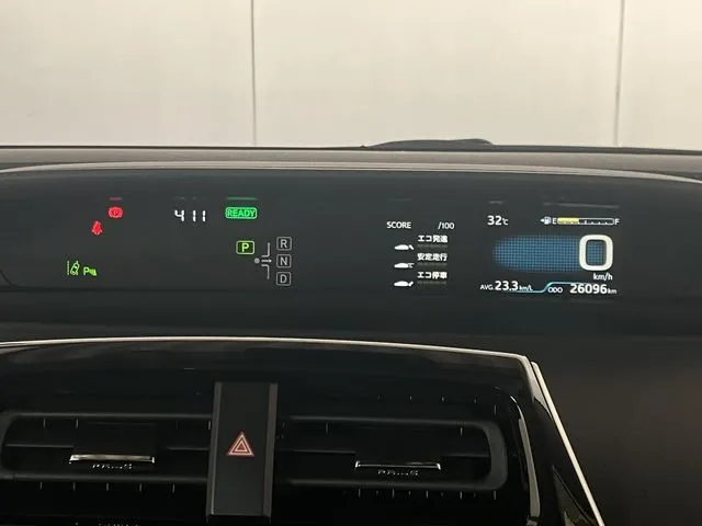 プリウス(トヨタ)の車両写真