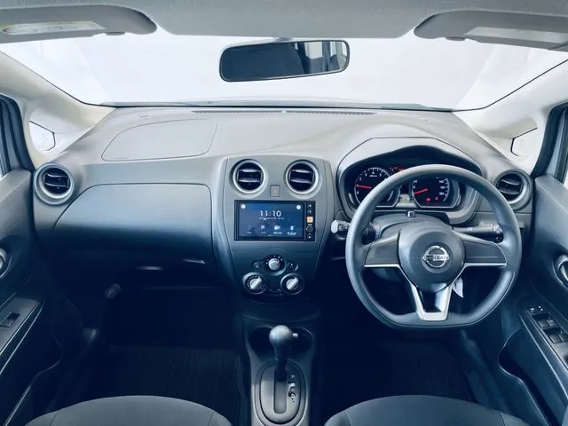 ノート（ニッサン）の車両写真