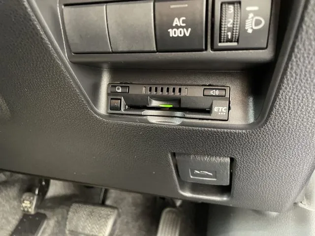 アクア(トヨタ)の車両写真