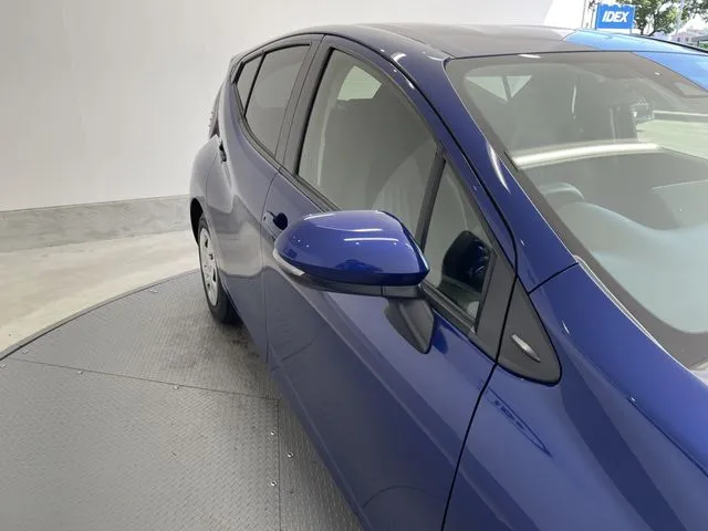 アクア(トヨタ)の車両写真