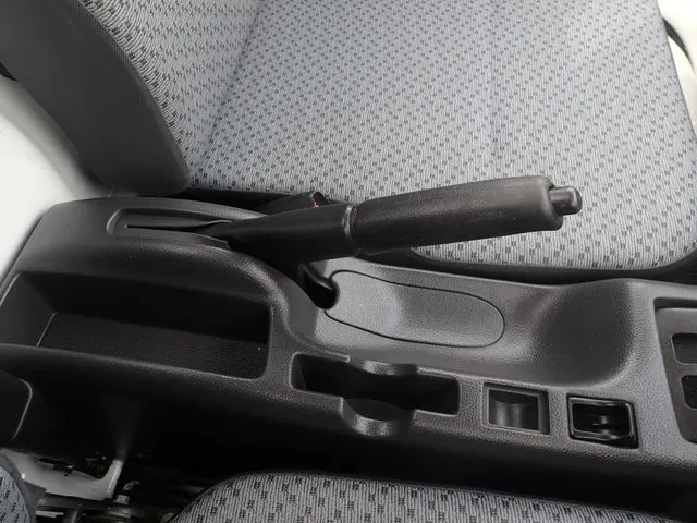 NT100クリッパー(ニッサン)の車両写真