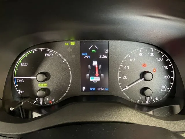 ヤリス　ハイブリッド（トヨタ）の車両写真