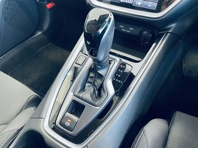 レヴォーグ（スバル）の車両写真