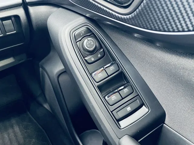 レヴォーグ（スバル）の車両写真