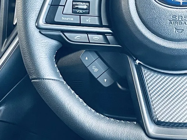 レヴォーグ（スバル）の車両写真